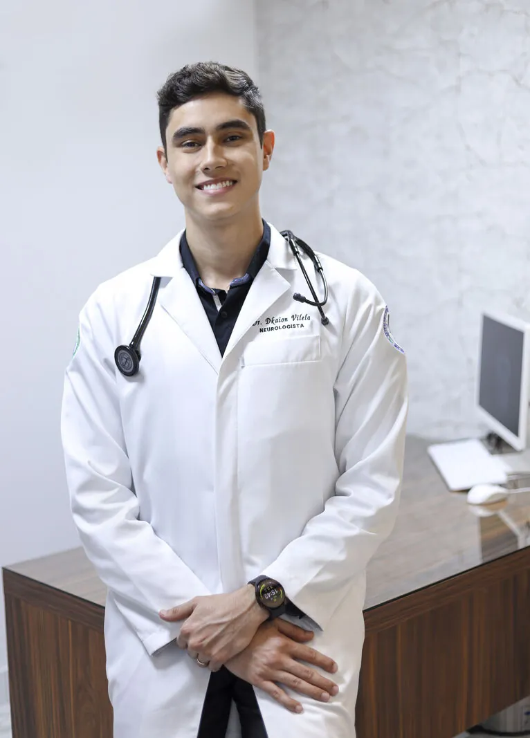 Dr. Dkaion Vilela — Neurologista Vascular com Fellowship em Goiânia